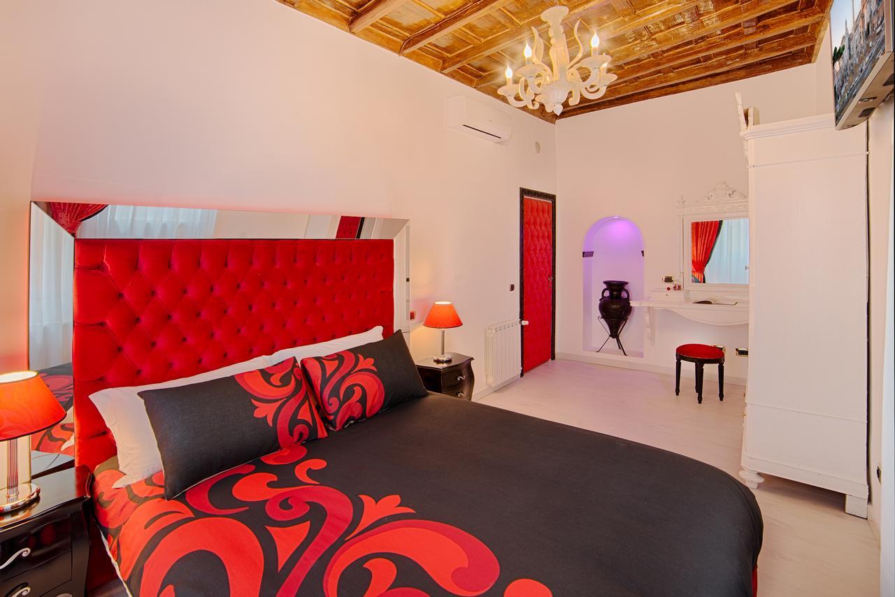 Spanish Steps Amazing Apartment Рим Екстер'єр фото